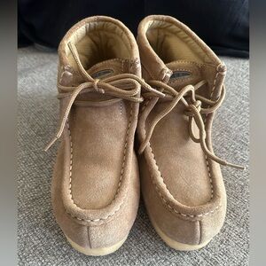 ROPER Performance Sand Tan Suede Gum Sole Chukka Boot Casual women’s  size 8